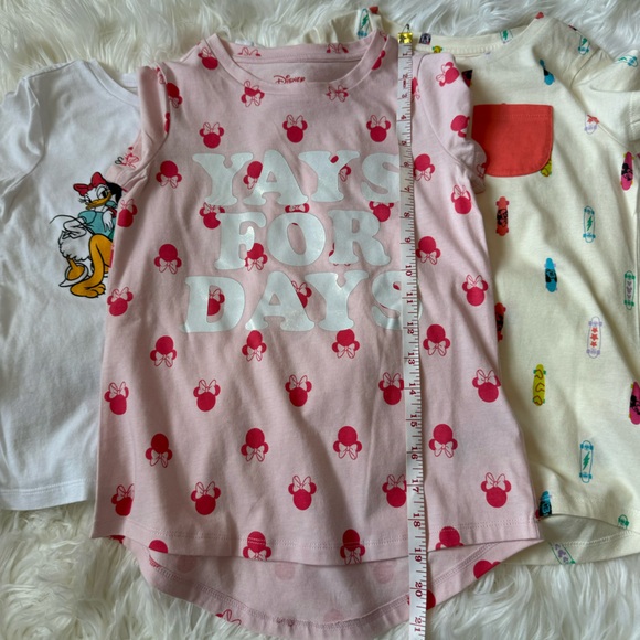 Disney t-shirt bundle - size 6-7 - girls - Picture 7 of 7